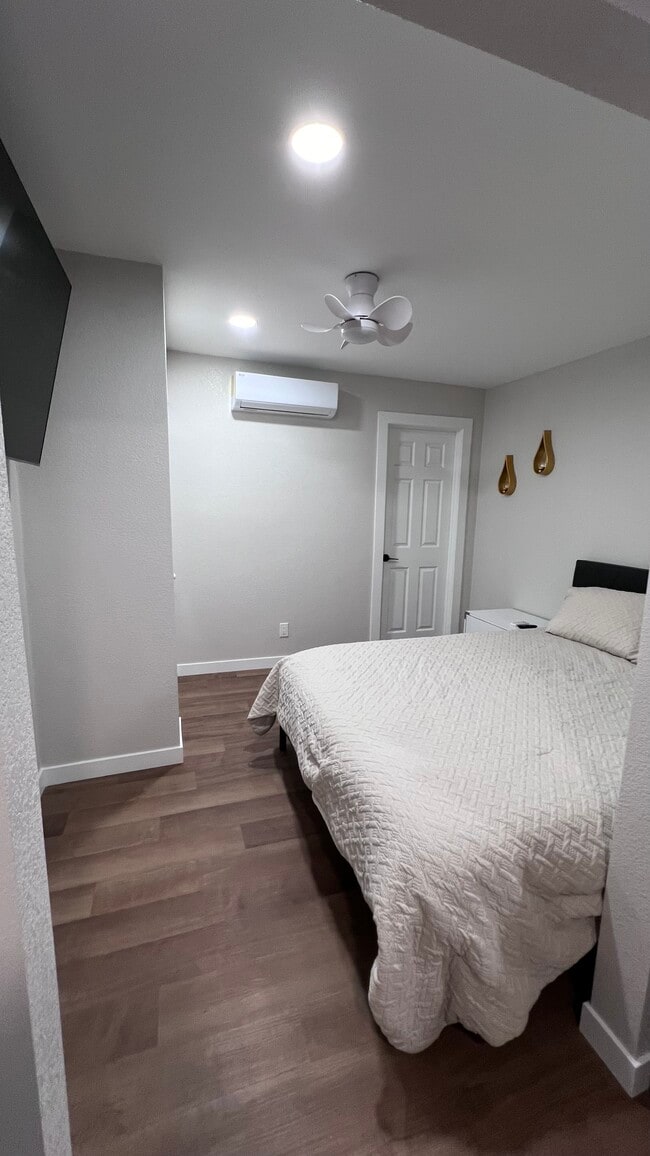 Photo - 558 S 2nd St Unidad Apartment 15