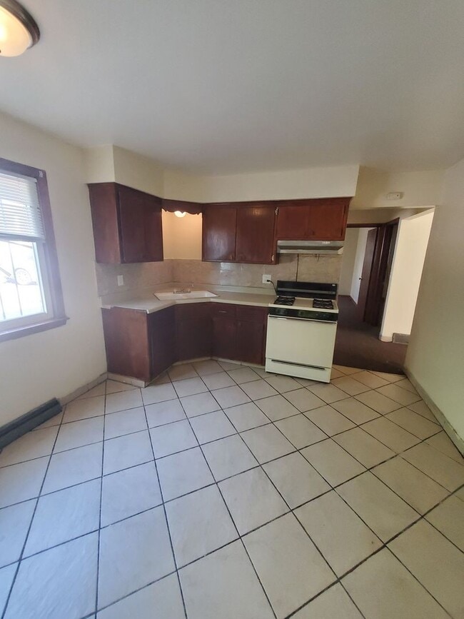 Building Photo - 4651 N 36th St Rental