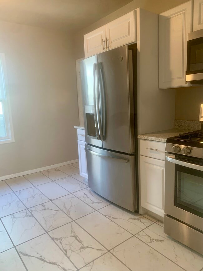 Photo - 3348 S Illinois Ave