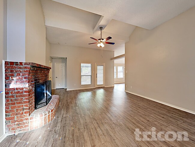 Photo - 6807 Keeler Dr