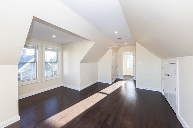 Photo - 5 Malvern Ter Apartments Unit 1