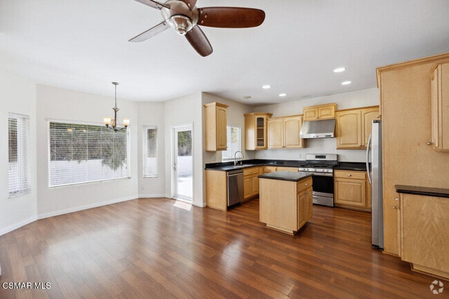 Building Photo - 526 Houston Dr Rental