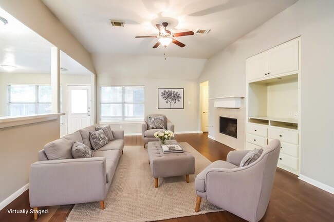 Photo - 26967 Crown Haven Ct