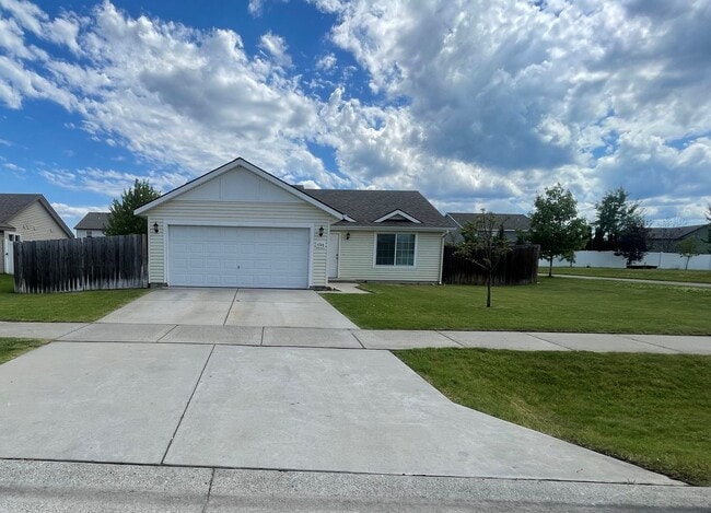 Stunning Ranch Style Home in Coeur D Alene... - Stunning Ranch Style Home in Coeur D Alene...