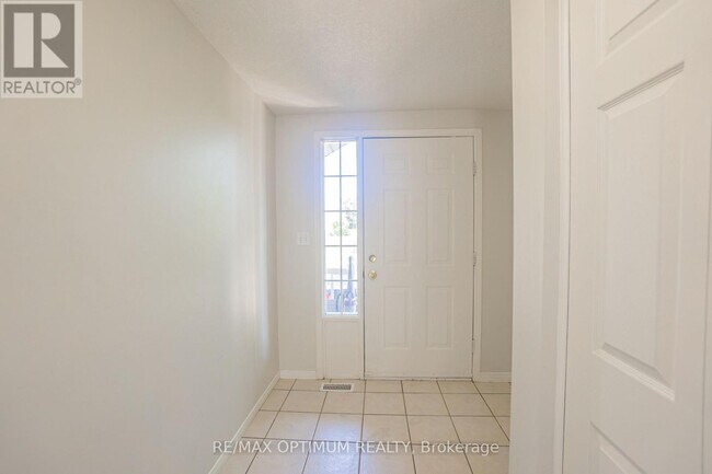 Photo - 139 Activa Ave