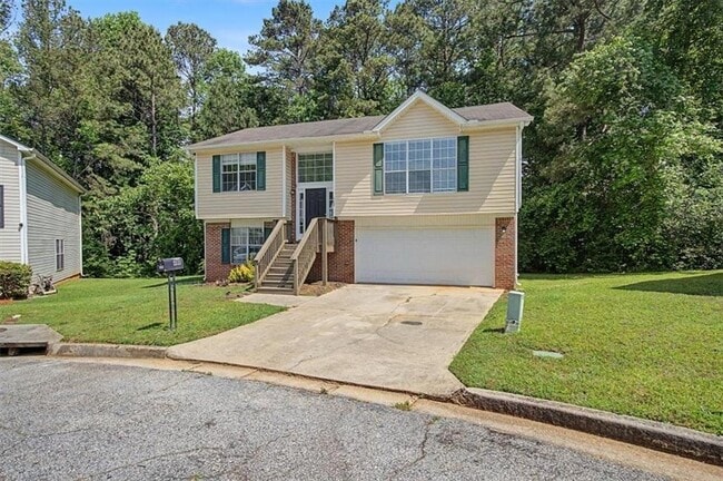 Photo - 488 Barclay Ct