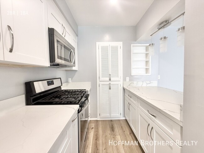 Photo - 1220 N Harper Ave Unidad 10
