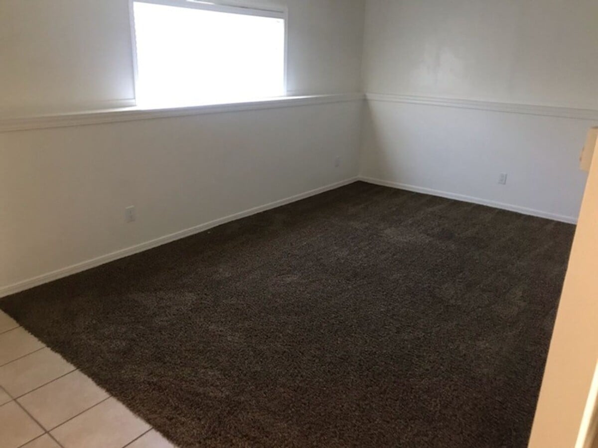 Photo - 2 bed, 1 bath unit with 2 car garage in Id...