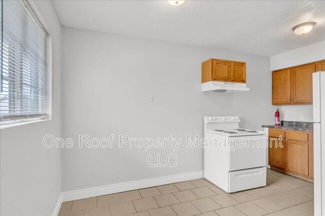 Photo - 2000 Chateau Dr