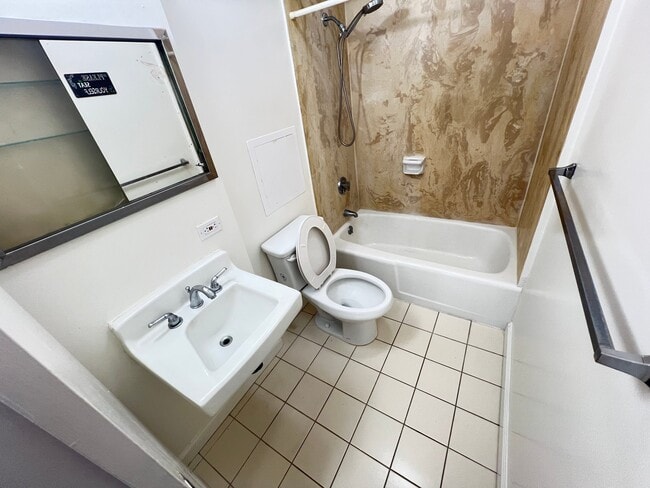 Photo - 1717 Ala Wai Blvd Unit 407