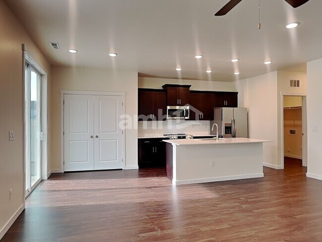 Photo - 1496 N Garnet Creek Ave