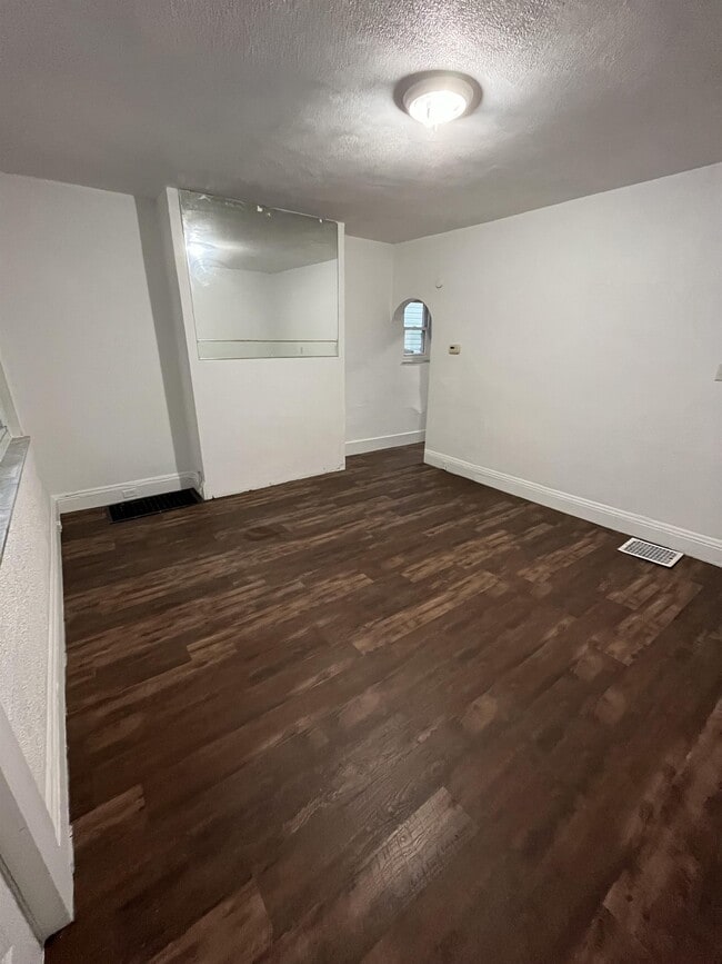 Photo - 1513 Ridge Ave