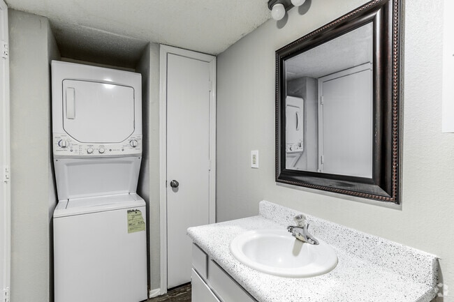 Bathroom & Laundry - 1BD, 1BA Model