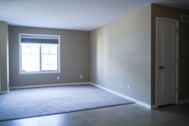 Photo - 5051 James Hill Rd