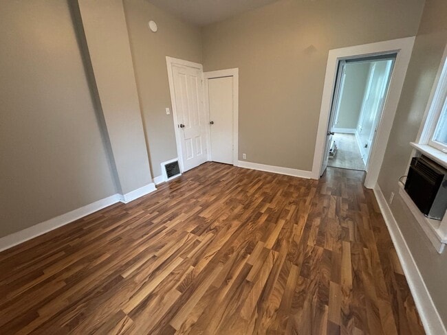Photo - 1 bedroom 1 bath home in Rock Island