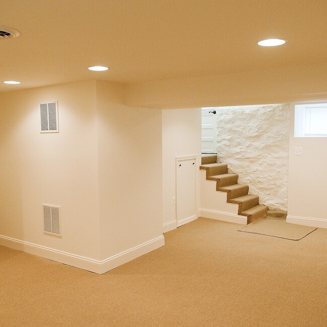 Photo - 6119 Bellona Ave