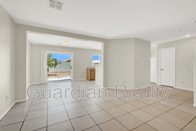 Photo - 2022 Peacemaker Rd