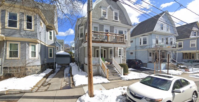 Building Photo - 69 Bromfield Rd Unit 2 Rental
