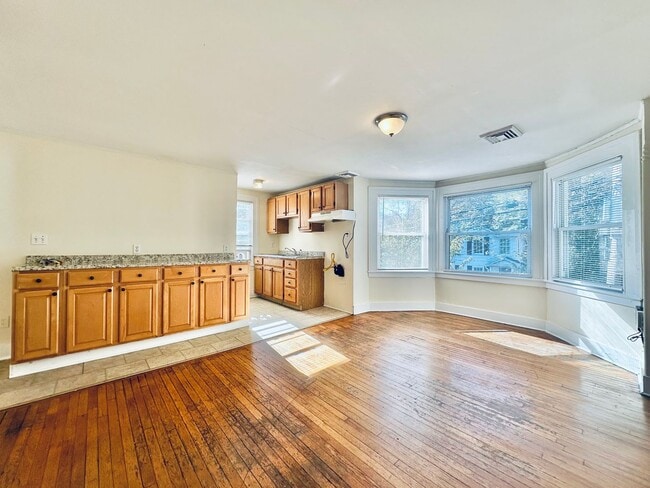 Photo - 179 Bradley St Unit 179-2