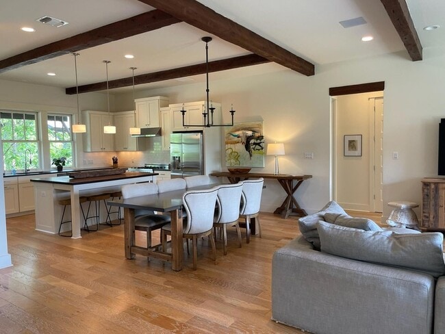 Building Photo - 2217 Seabiscuit CV Unit 105