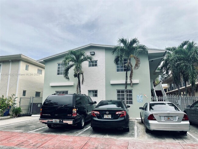 Photo - 950 Biarritz Dr Apartment Unit 4