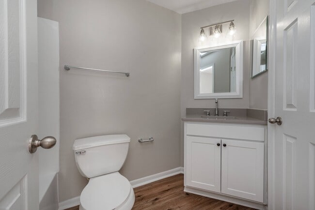 Photo - Avana Oak Mill