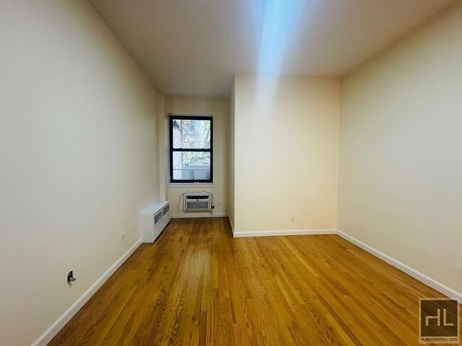 Photo - East 91st Street Unidad 2G