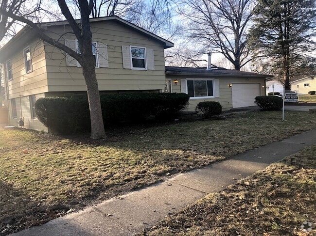 Building Photo - 2013 Winchester Dr Rental