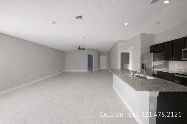 Photo - 454 Dadeville St SE