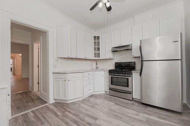 Building Photo - 380 Baldwin Ave Unit 3L