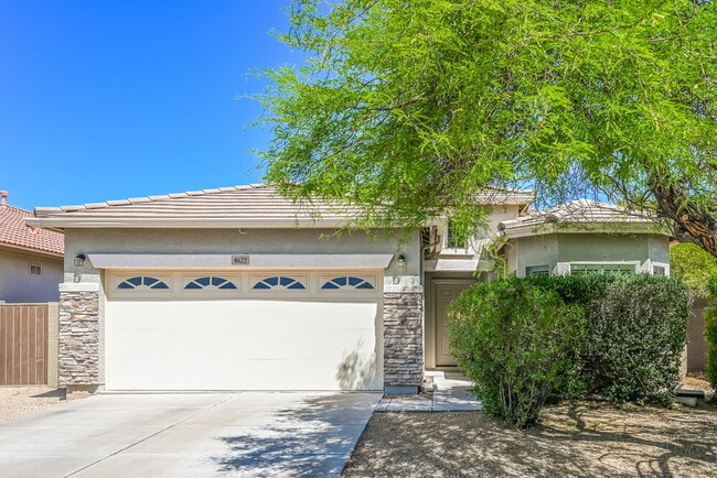 Building Photo - 4622 W Cottontail Rd