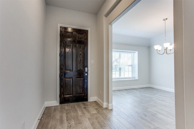 Photo - 3501 Montadale Ave
