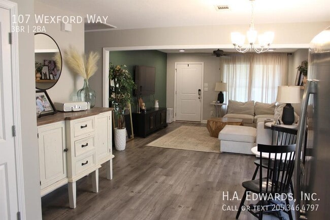 Photo - 107 Wexford Way