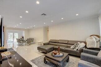 Photo - 4180 NW 5th Ave