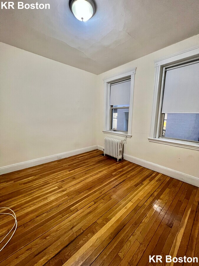 Photo - 1130 Boylston St Unit 1