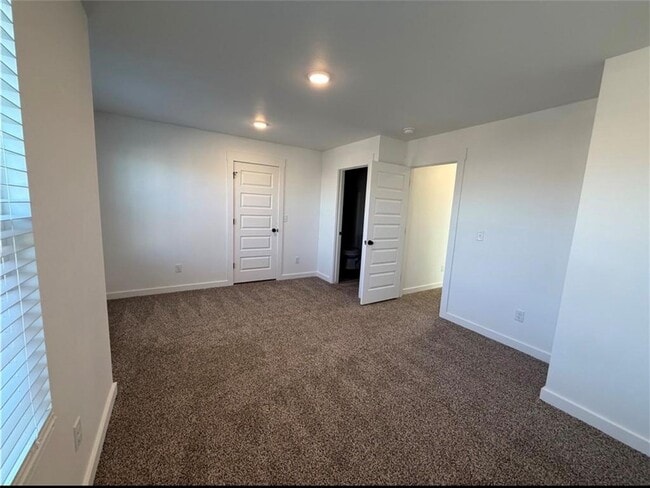 Photo - 1051 States Ave