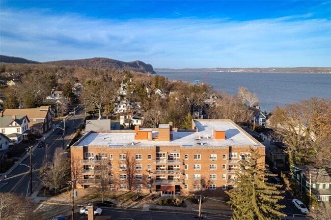Photo - 38 4th Ave Unidad 2E Rental