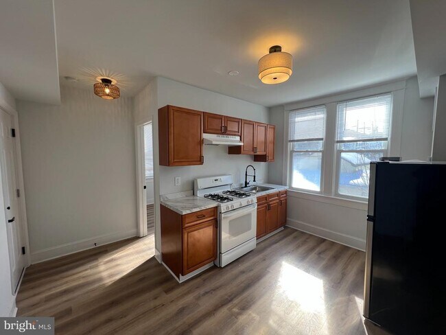 Photo - 1941 16th St SE