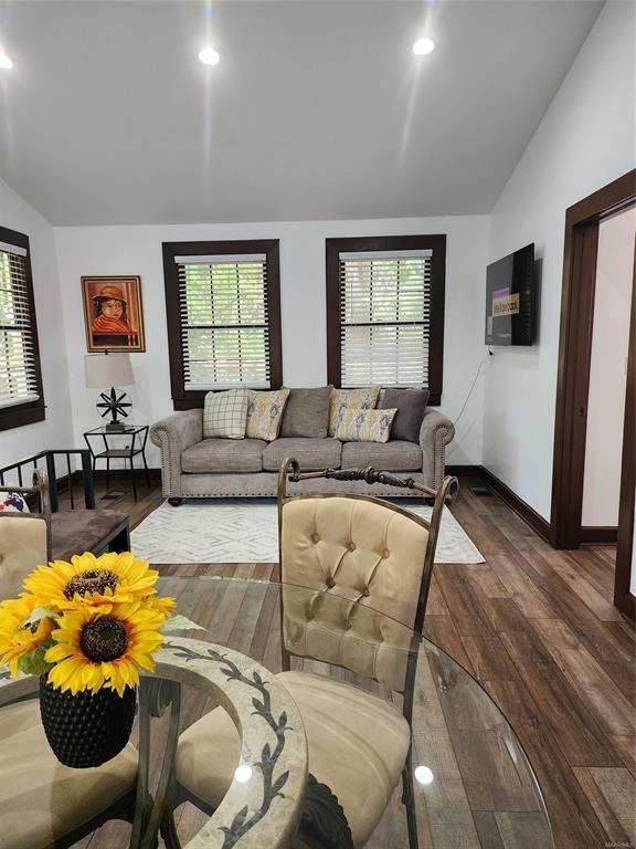 Building Photo - 755 Park Ave Unit D Rental