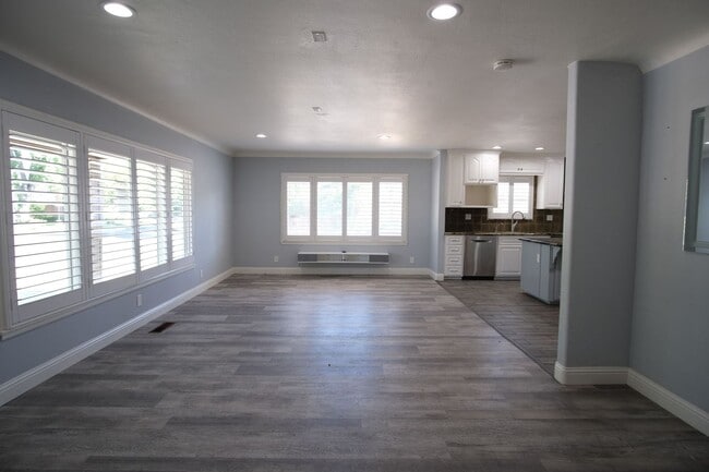 Photo - 1436 Albany Ave