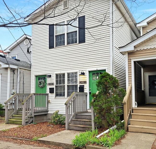 Building Photo - 423 S Wenzel St Unit B