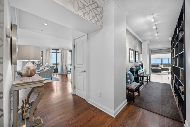 Photo - 100 Parrott Drive Unit 1402