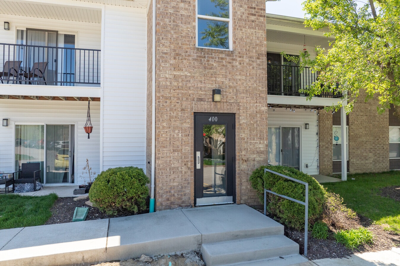 Entrance - Misty Glen Apartments