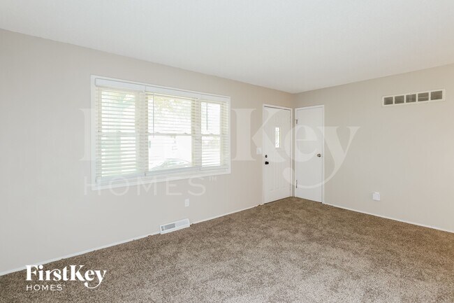 Photo - 5620 N Potter Ave