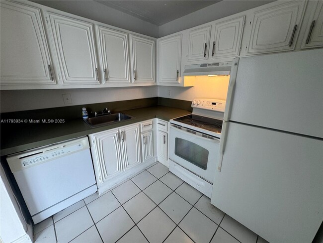Photo - 488 NW 165th St Unit B-516
