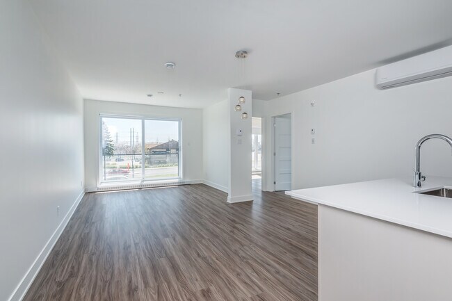 Building Photo - Vida LaSalle - Condo apartments