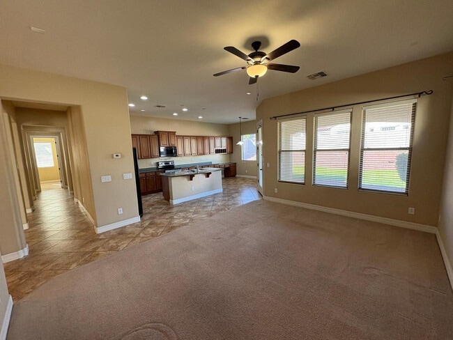 Photo - 15234 W Voltaire St