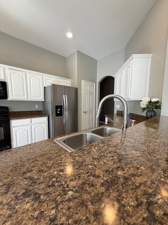 Photo - Adorable 4/2/2 located minutes from Weatherford High School