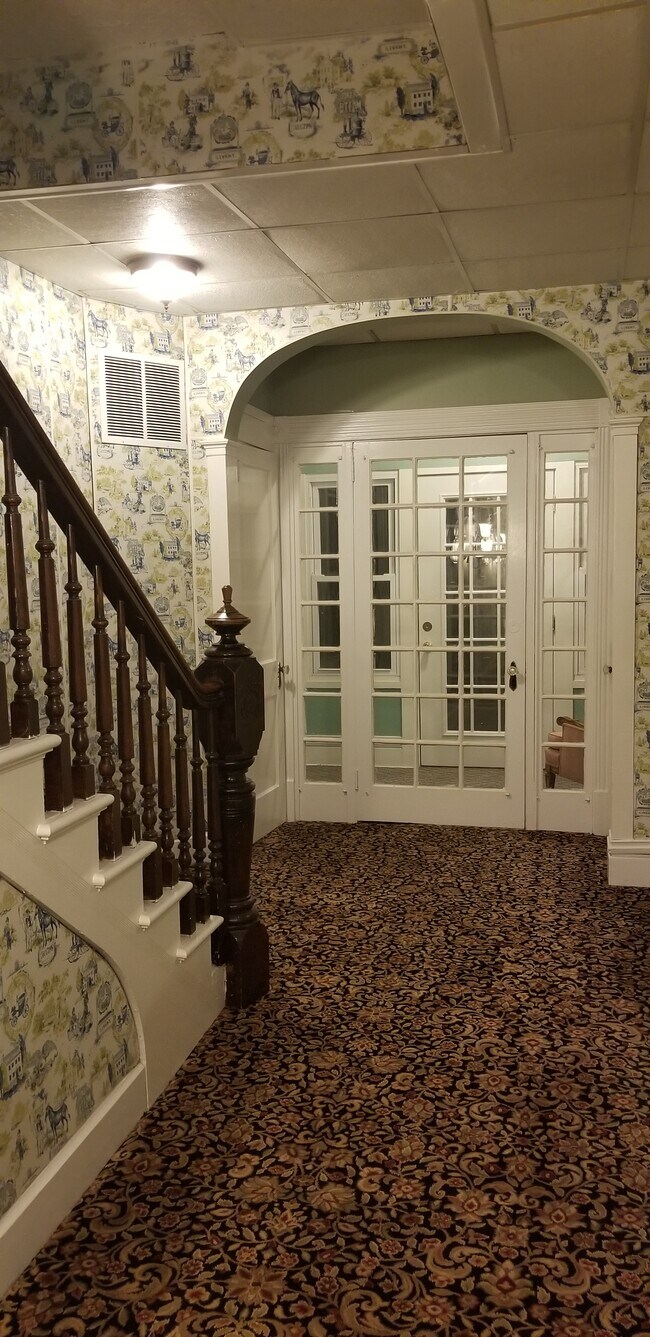 Photo - 1423 Main St Unit Apartment #3