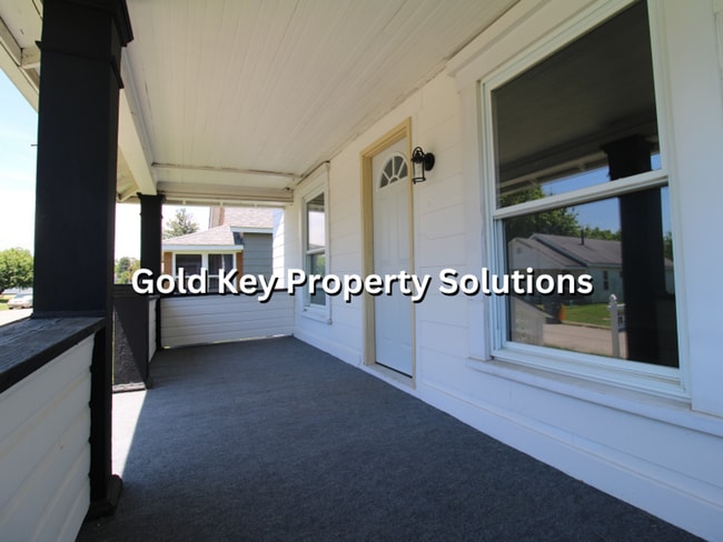 Photo - COMING SOON!! Spacious 3 BR 1 BA with Covered Porch and Garage (SECTION 8 APPROVED)